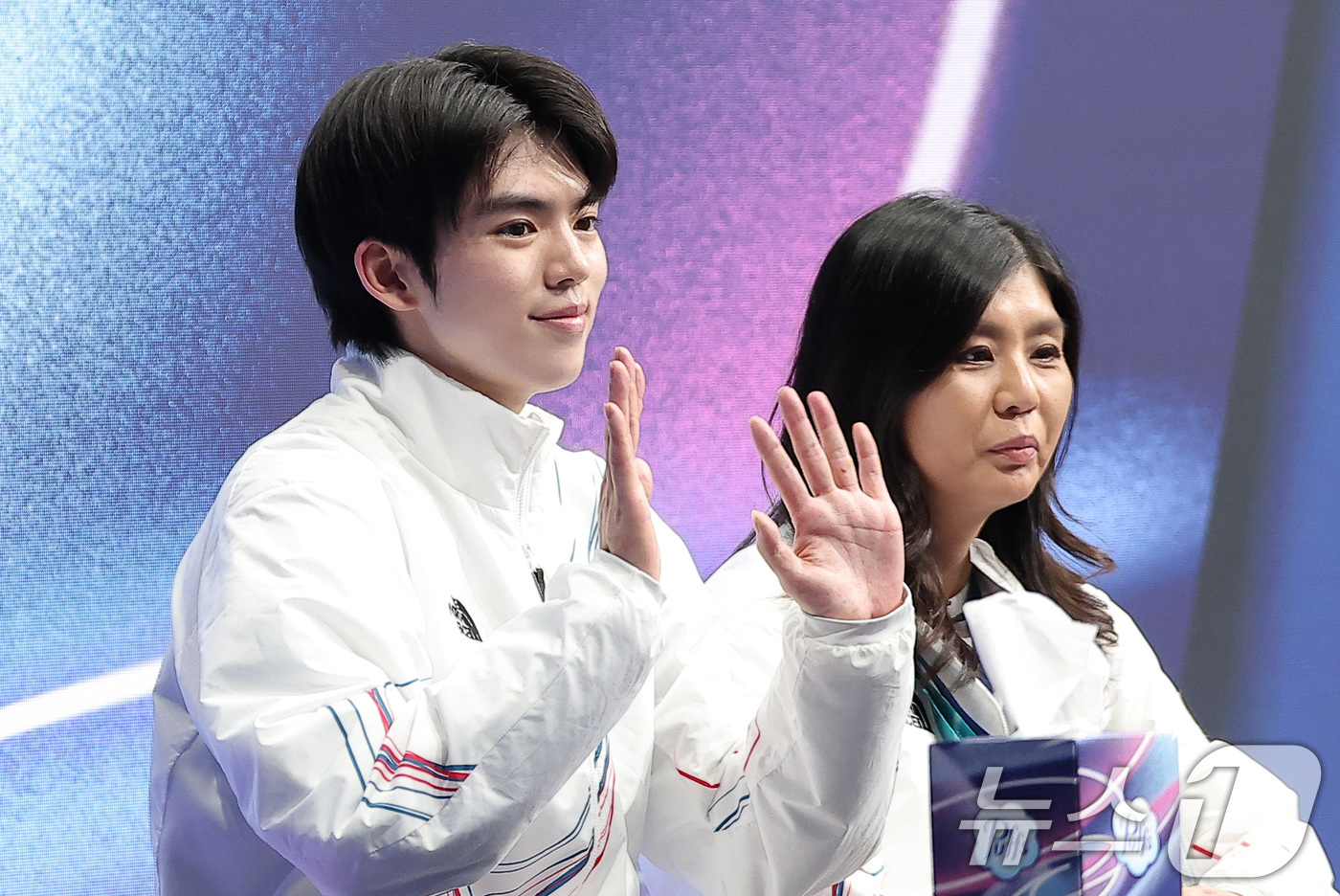 (밀라노=뉴스1) 김성진 기자 = 피겨 차준환이 10일(현지시간) 이탈리아 밀라노 아이스 스케이팅 아레나에서 열린 2026 밀라노·코르티나담페초 동계올림픽 피겨스케이팅 남자 싱글 …