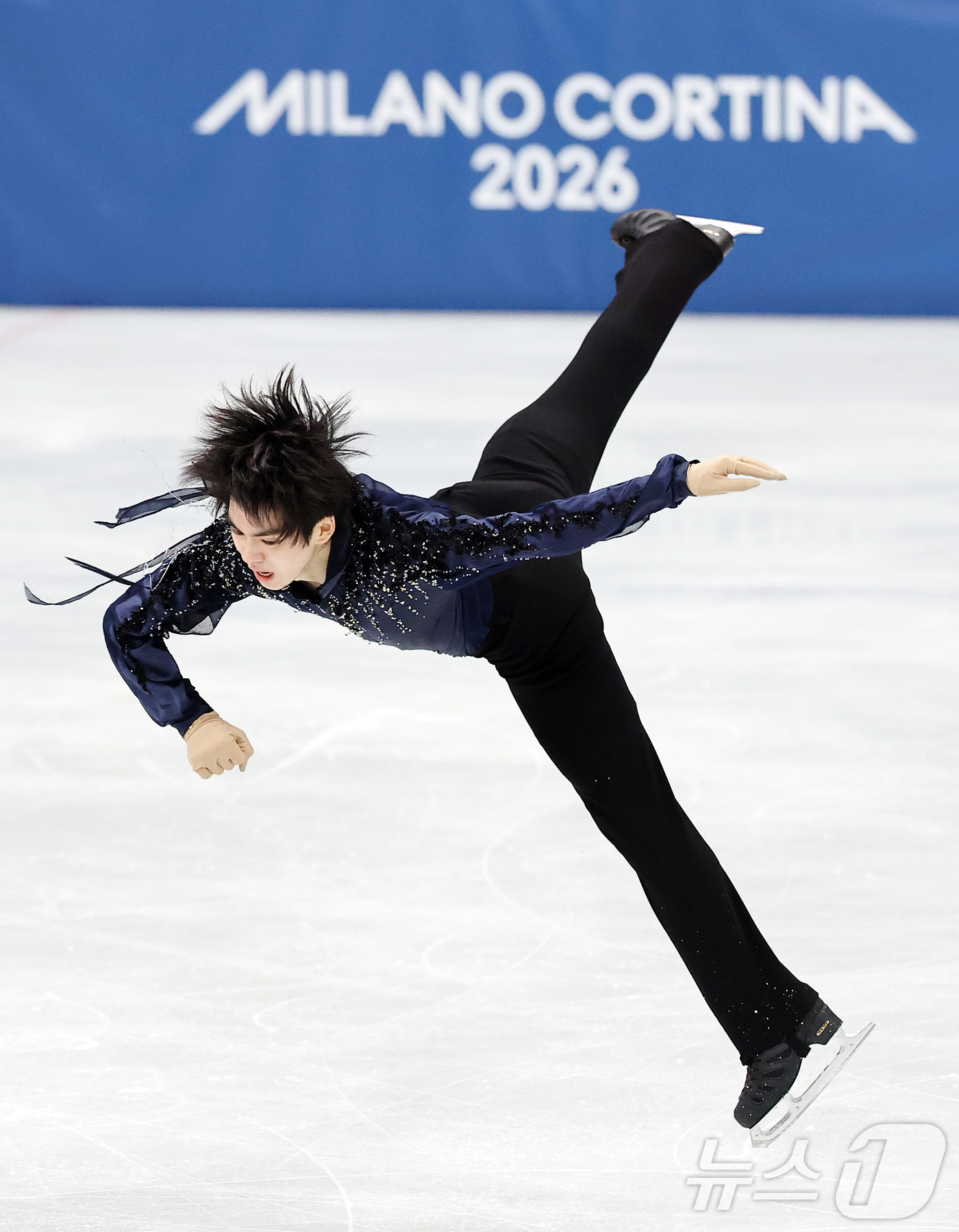 (밀라노=뉴스1) 김진환 기자 = 피겨 차준환이 10일(현지시간) 이탈리아 밀라노 아이스 스케이팅 아레나에서 열린 2026 밀라노·코르티나담페초 동계 올림픽 피겨스케이팅 남자 싱글 …
