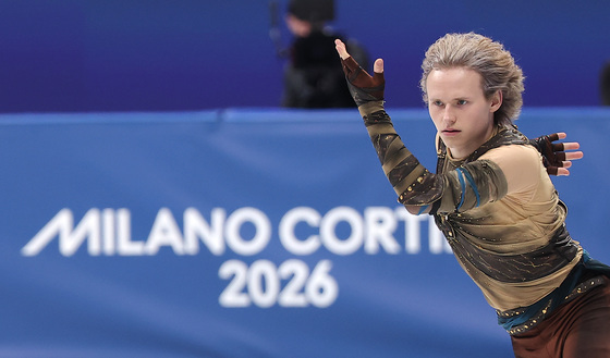 일리야 말리닌의 연기