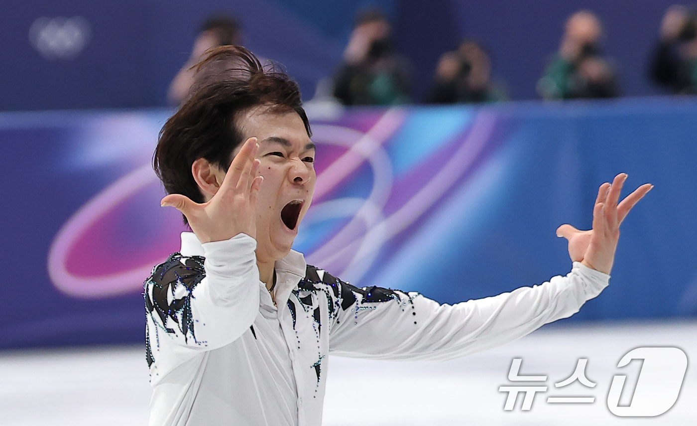 (밀라노=뉴스1) 김성진 기자 = 일본 피겨 선수 카기야마 유마가 10일(현지시간) 이탈리아 밀라노 아이스 스케이팅 아레나에서 열린 2026 밀라노·코르티나담페초 동계올림픽 피겨스 …