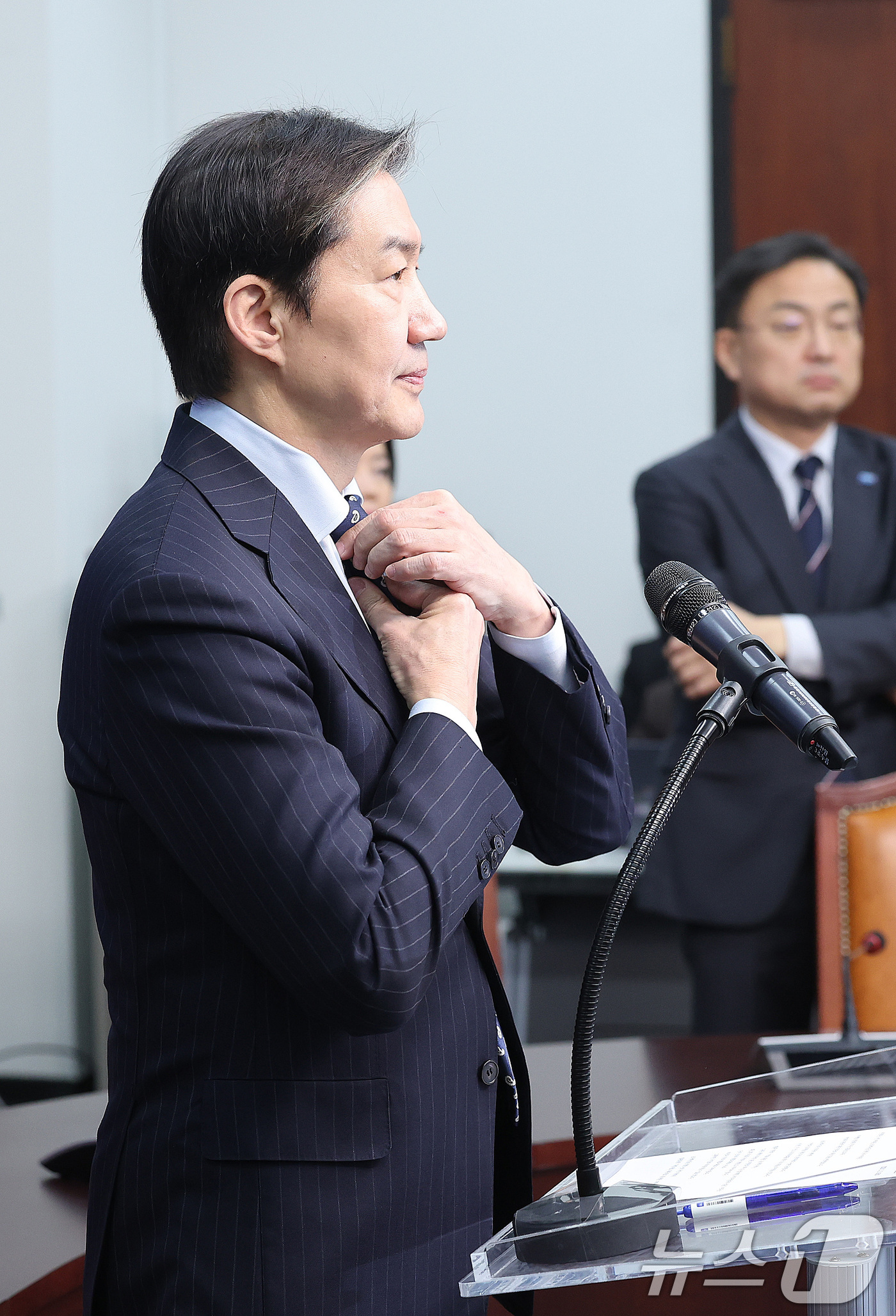 (서울=뉴스1) 신웅수 기자 = 조국 조국혁신당 대표가 11일 서울 여의도 국회에서 더불어민주당과의 합당 관련 입장을 밝히고 있다. 2026.2.11/뉴스1