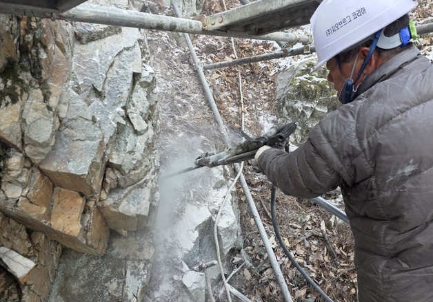 춘천시, 삼악산 호수케이블카 탐방로 보강공사 12일 준공