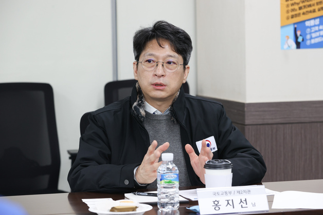 홍지선 국토부 2차관, 설 택배현장 점검…"국민 불편 최소화"