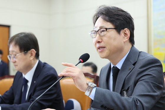 비트코인 오지급 사태 관련 질의 답하는 이재원 대표