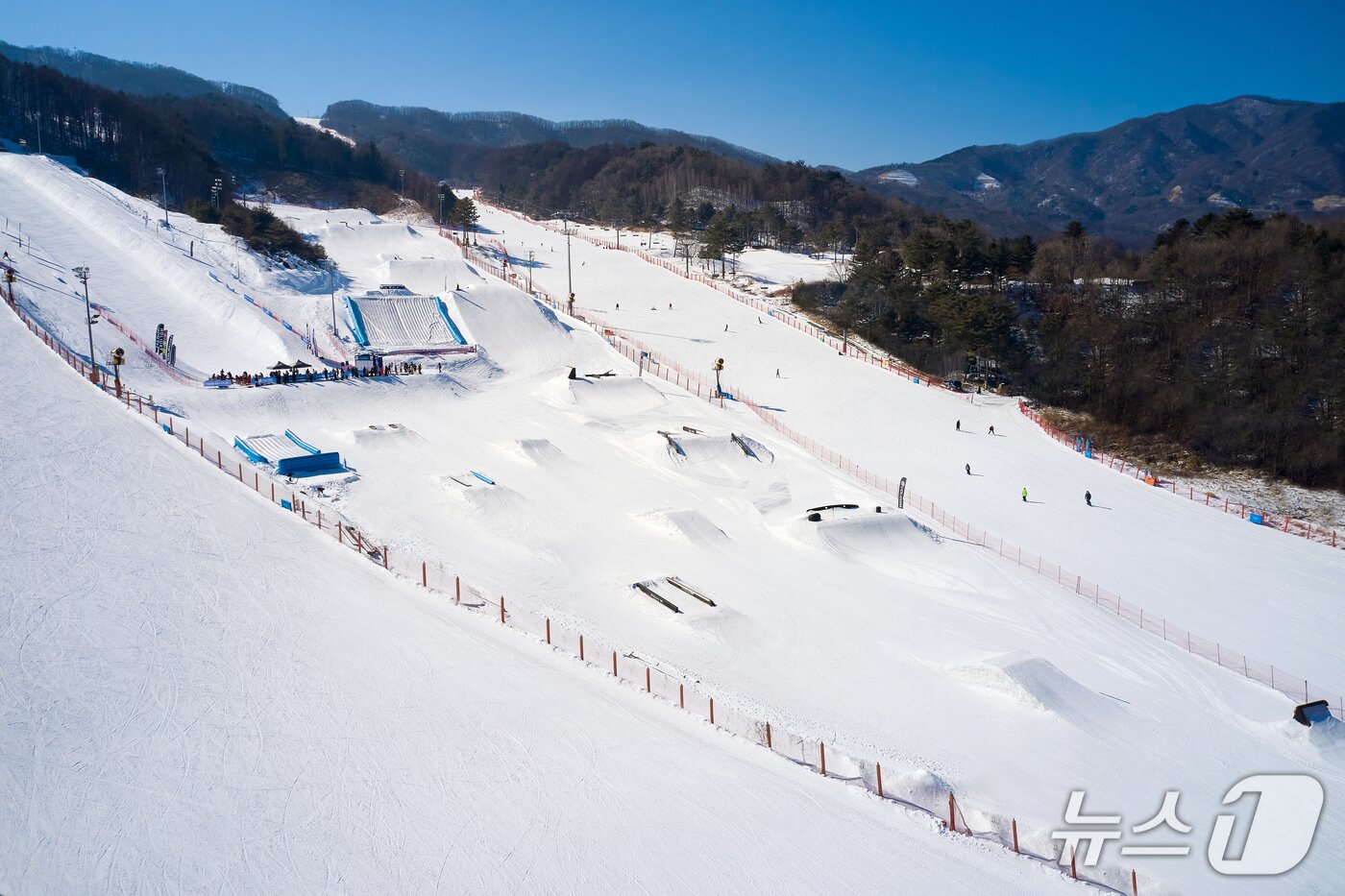 본문 이미지 - 휘닉스파크 익스트림 파크.(휘닉스파크 제공 재판매 및 DB 금지) 2026.2.11/뉴스1