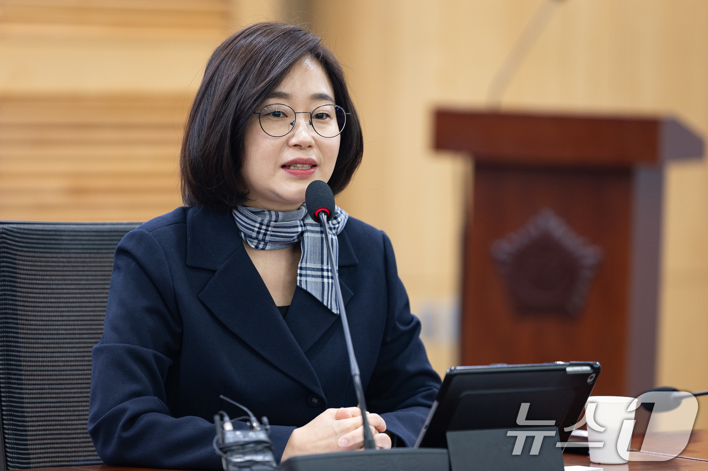 (서울=뉴스1) 유승관 기자 = 김재연 진보당 상임대표가 11일 서울 여의도 국회 의원회관에서 열린 기자간담회에서 모두 발언을 하고 있다. 2026.2.11/뉴스1