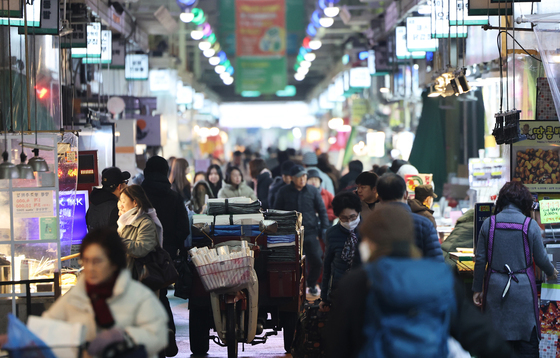서울시, 설 성수식품 1753곳 점검…27곳 적발