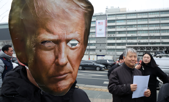 트럼프 통상정책 반대…활동가들 기자회견
