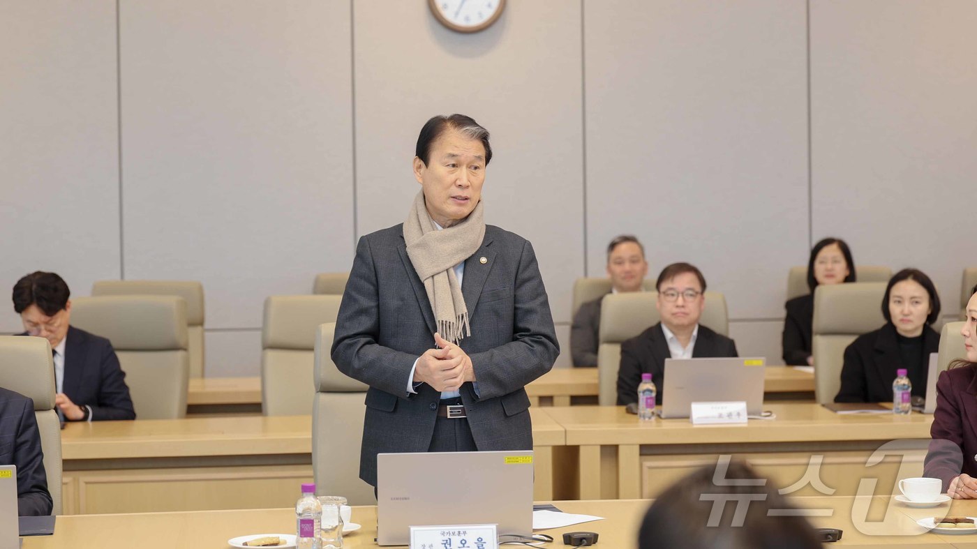 (서울=뉴스1) = 권오을 국가보훈부 장관이 11일 오전 서울시 강남구 포스코센터에서 열린 국가보훈부-포스코 1% 나눔재단 업무협약식에 참석해 인사말을 하고 있다. (국가보훈부 제 …