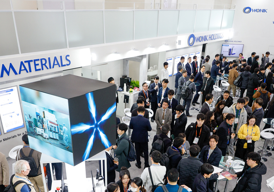 북적이는 원익 부스