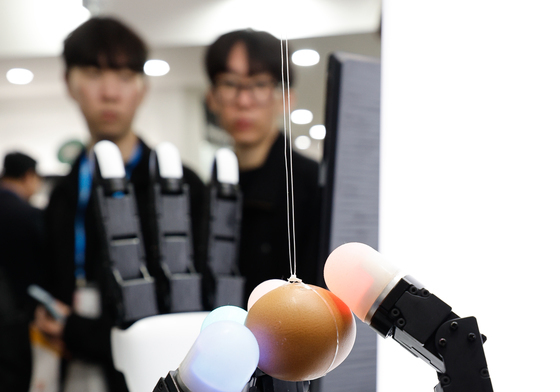 달걀 쥐는 로봇손, 알레그로 핸드