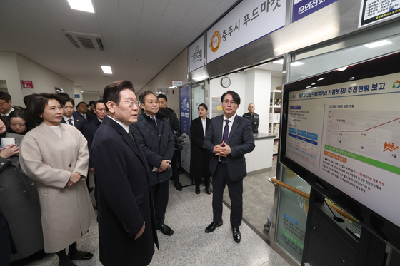그냥드림 운영현황 점검하는 이재명 대통령