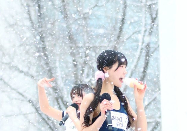 日삿포로 눈축제서 '수영복' 공연한 아이돌…소속사 "재발 방지"