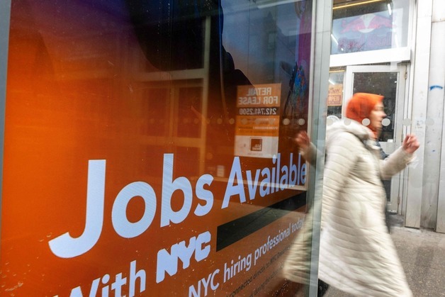 美시장 '고용 슈퍼볼' 발표 앞 긴장…1년치 고용 '반토막' 가능성