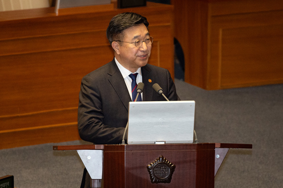 윤호중 장관 "경찰 수사심의위 강화…외부 통제 시스템 필요"
