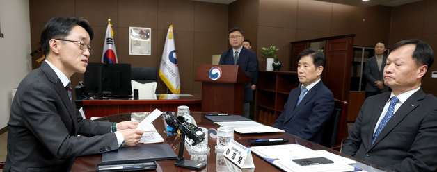 복지 사각지대 발굴·지원 사업 추진, 인사말 하는 한삼석 국민권익위원회 위원장 직무대리