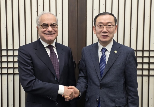 [동정]관세청장, 우고 아스투토 주한 유럽연합대표부 대사 접견