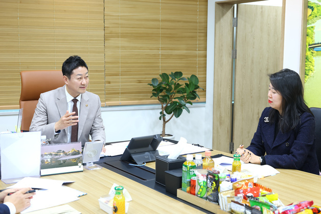 '교육으로 하나 되는 목감' 김진경 경기도의장, 학부모 제안 직접 챙겨