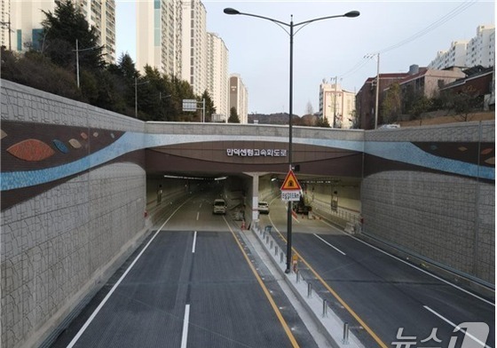 교통정체·분진 등 불편…경찰, 만덕-센텀 고속화도로 개선 나서