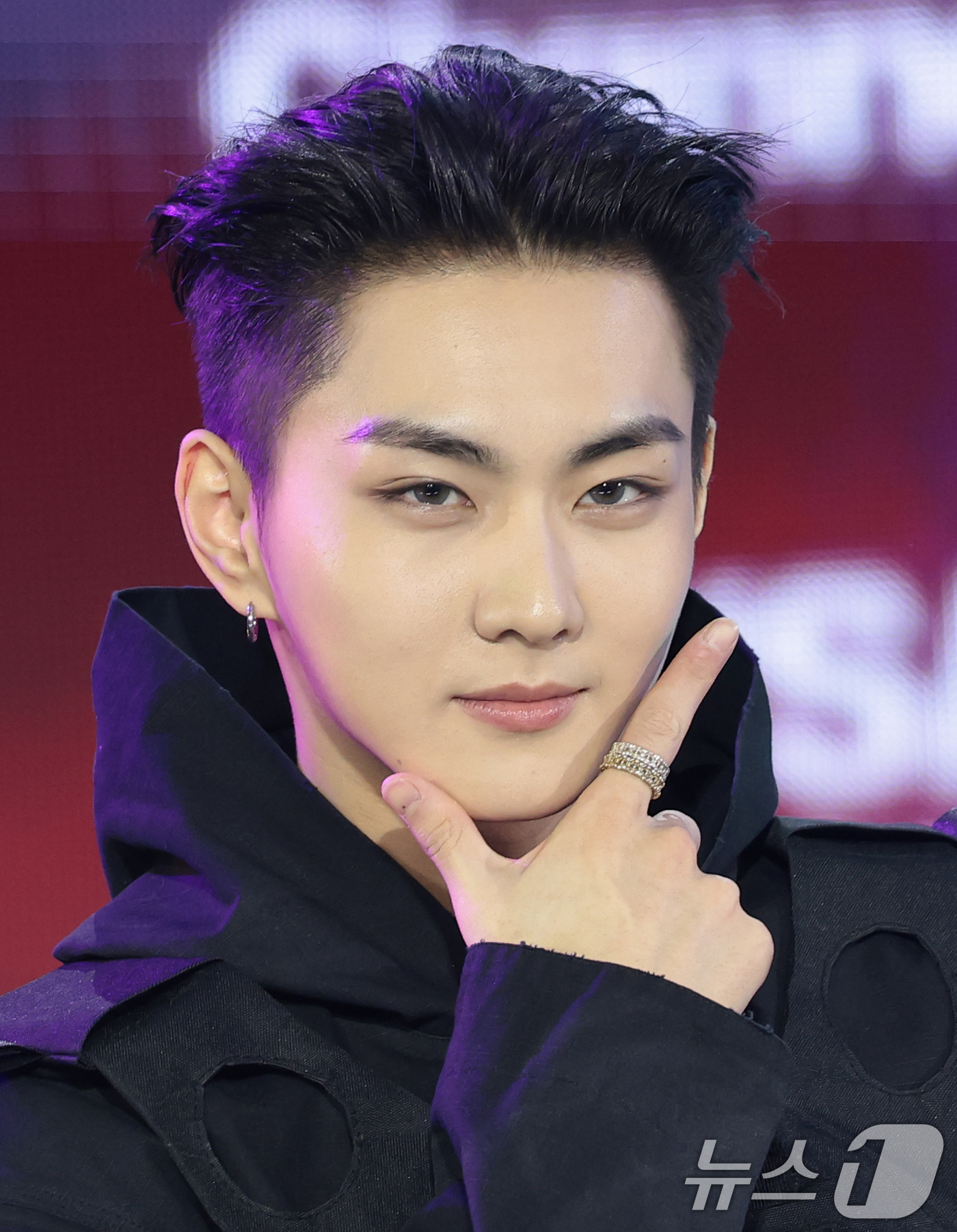 (서울=뉴스1) 권현진 기자 = 엔하이픈 정원이 11일 오후 서울 성북구 고려대학교 화정체육관에서 열린 ‘제2회 디 어워즈(D Awards)’ 레드카펫 행사에 참석해 포즈를 취하고 …