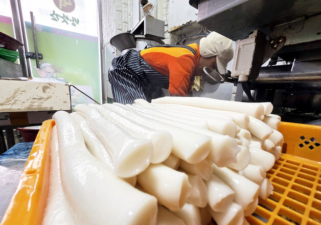 설 명절 앞두고…분주한 방앗간