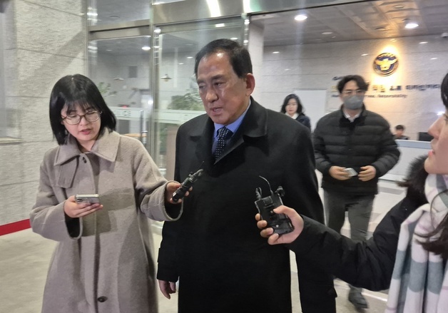 '김경 로비' 前서울시의장 조사 종료…"한 푼도 받은 적 없어"(종합2보)