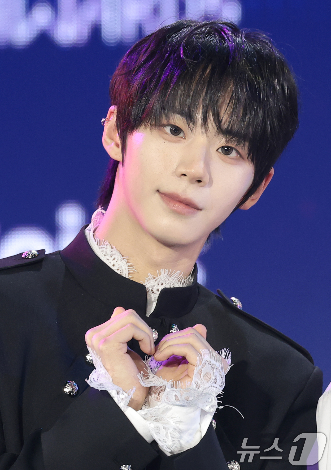 (서울=뉴스1) 권현진 기자 = 그룹 아홉 서정우가 11일 오후 서울 성북구 고려대학교 화정체육관에서 열린 ‘제2회 디 어워즈(D Awards)’ 레드카펫 행사에 참석해 포즈를 취 …