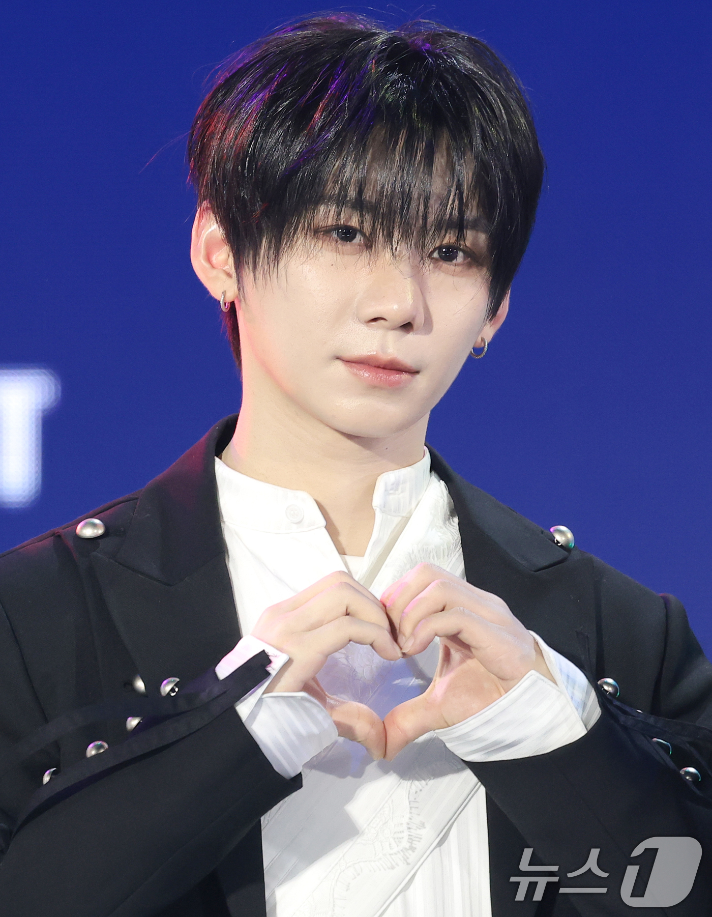 (서울=뉴스1) 권현진 기자 = 그룹 아홉 박한이 11일 오후 서울 성북구 고려대학교 화정체육관에서 열린 ‘제2회 디 어워즈(D Awards)’ 레드카펫 행사에 참석해 포즈를 취하 …