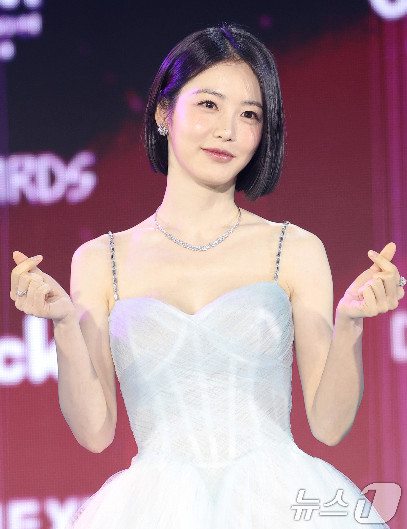 (서울=뉴스1) 권현진 기자 = 배우 신예은이 11일 오후 서울 성북구 고려대학교 화정체육관에서 열린 ‘제2회 디 어워즈(D Awards)’ 레드카펫 행사에 참석해 포즈를 취하고 …