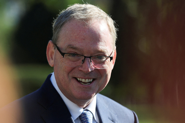 백악관 국가경제위원장 "관세 비판 틀렸다…물가 낮고 성장 높아"