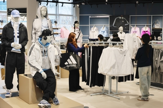 대구 롯데아울렛 '설캉스족' 잡기…의류·특산물 등 최대 70% 할인