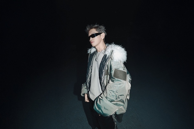 크러쉬, 한국 힙합 어워즈 2관왕 쾌거…'올해의 알앤비 앨범·트랙' 석권