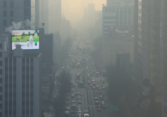 낮 최고 7~16도 '포근'…전국 곳곳 미세먼지 '나쁨'(종합)