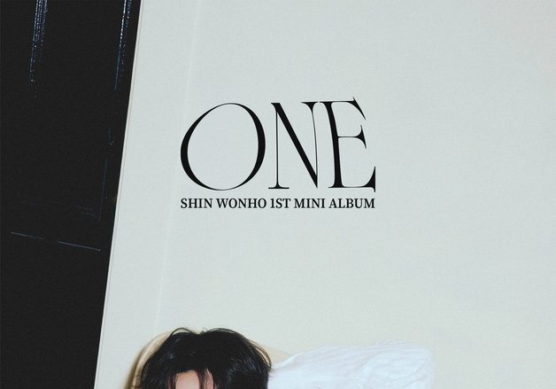 '크로스진 출신' 신원호, 15년 만에 첫 솔로 발매…직접 프로듀싱