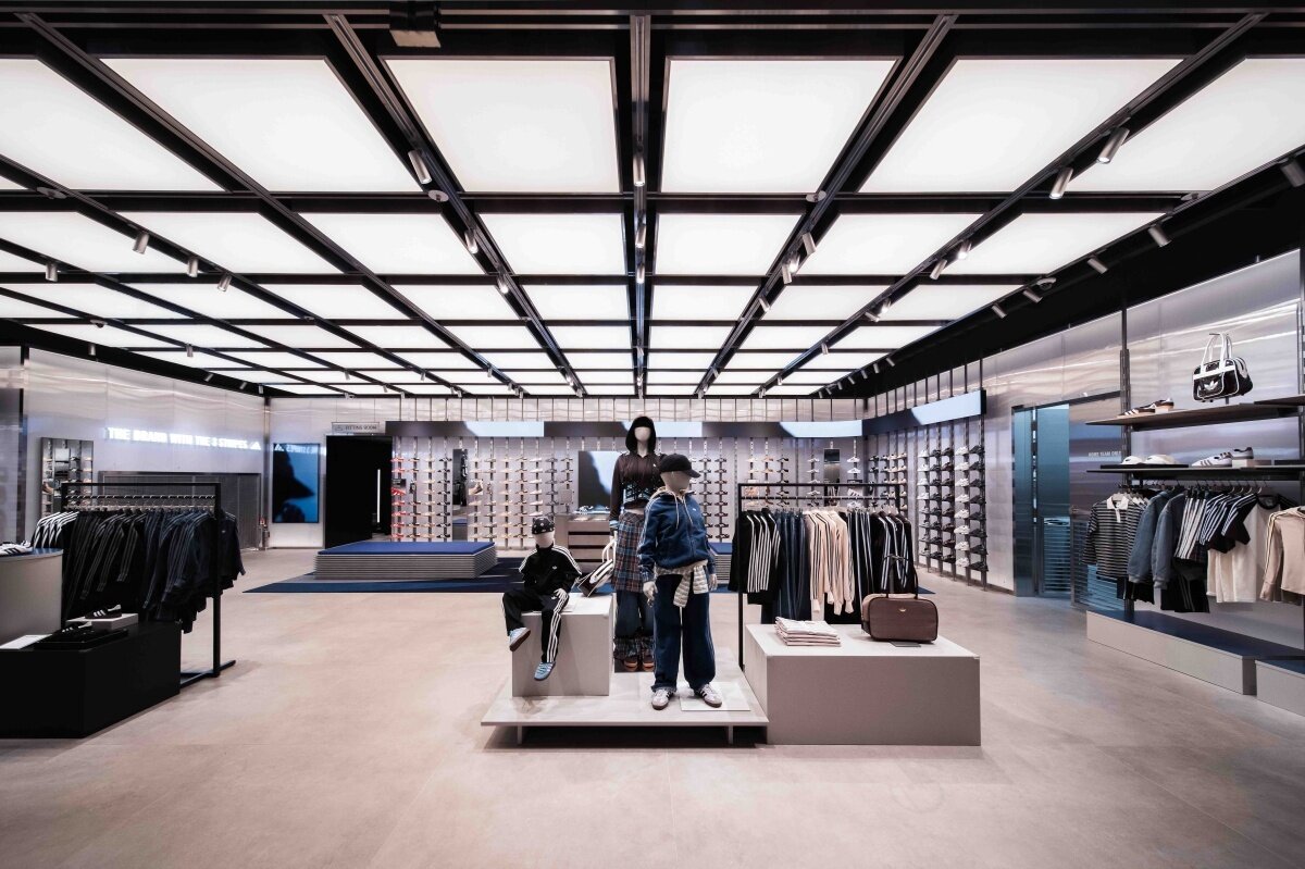 본문 이미지 - 아디다스 롯데월드몰 브랜드센터 전경 .(아디다스코리아 제공)