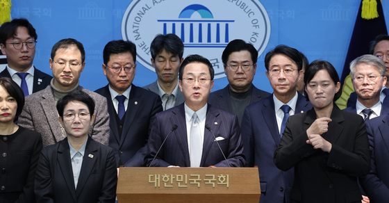 민주 '李 공소취소 의원모임' 87명 참여…"정치검찰 처벌"