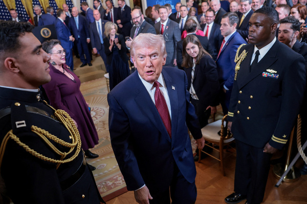 WHO, '탈퇴' 미국에 "코로나19 기원 정보 내놓고 가라" 촉구