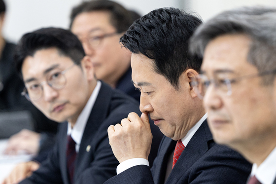 국힘 중도층 카드 안보인다…제명 한동훈·멀어진 오세훈·불출마 유승민