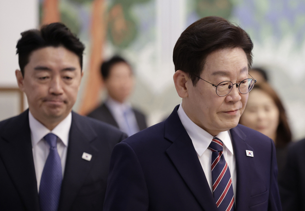 이재명 대통령 '수석보좌관회의 참석'