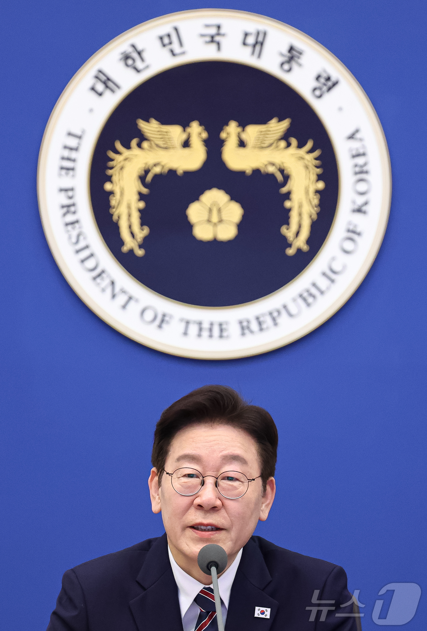 (서울=뉴스1) 허경 기자 = 이재명 대통령이 12일 청와대에서 열린 수석보좌관회의에서 발언하고 있다. 2026.2.12/뉴스1