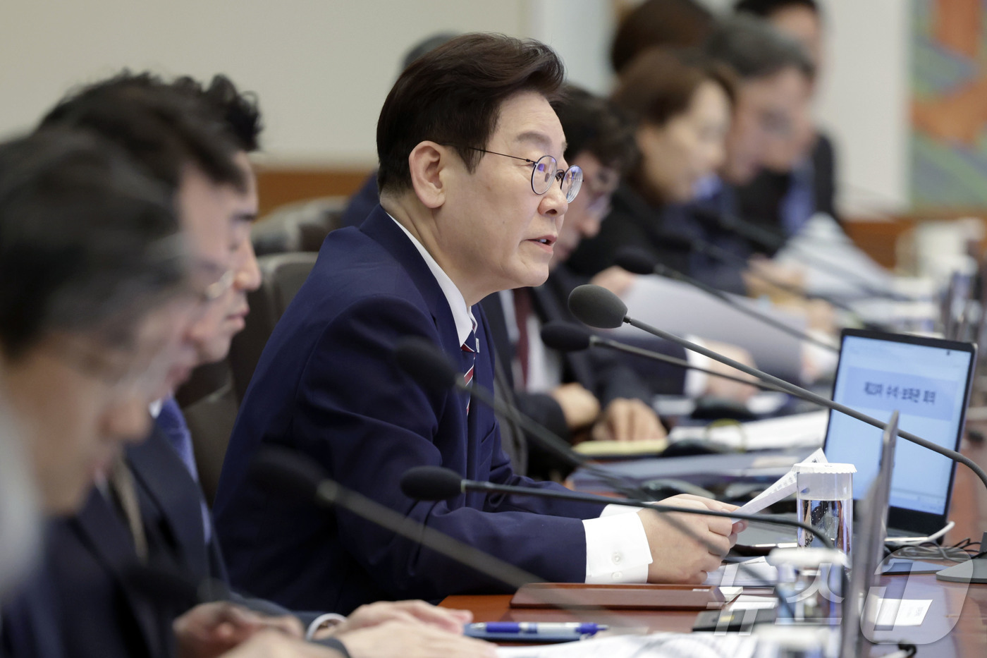 (서울=뉴스1) 허경 기자 = 이재명 대통령이 12일 청와대에서 열린 수석보좌관회의에서 발언하고 있다. 2026.2.12/뉴스1