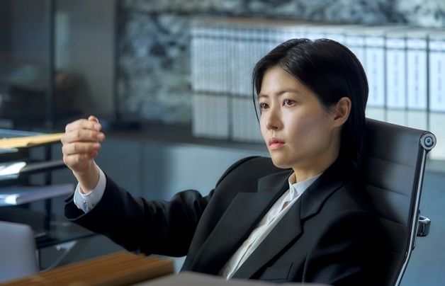심은경, 6년만에 한국 드라마 복귀…냉혹·잔인 눈빛부터 달라