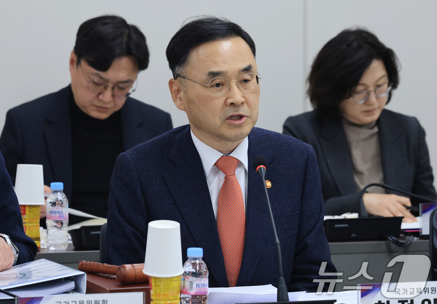(서울=뉴스1) 임세영 기자 = 차정인 국가교육위원회 위원장이 12일 서울 종로구 정부서울청사에서 열린 국가교육위원회 제65차 회의에서 모두발언을 하고 있다. 2026.2.12/뉴 …