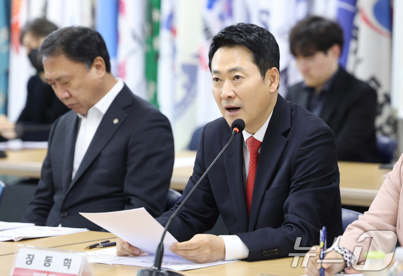 (서울=뉴스1) 오대일 기자 = 장동혁 국민의힘 대표가 12일 오후 서울 영등포구 한국노총 대회의실에서 열린 '국민의힘-한국노총 정책간담회'에서 모두 발언을 하고 있다.  2026 …