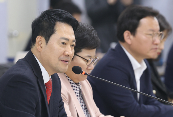 간담회 발언하는 장동혁 대표