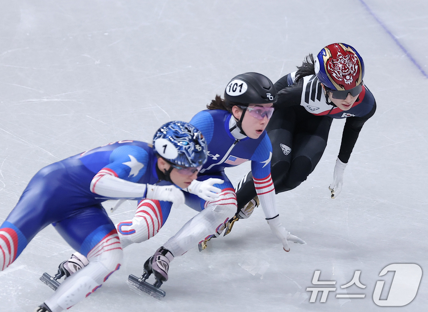 (밀라노=뉴스1) 김성진 기자 = 쇼트트랙 김길리가 12일(현지시간) 이탈리아 밀라노 아이스 스케이팅 아레나에서 열린 2026 밀라노·코르티나담페초 동계올림픽 쇼트트랙 여자 500 …