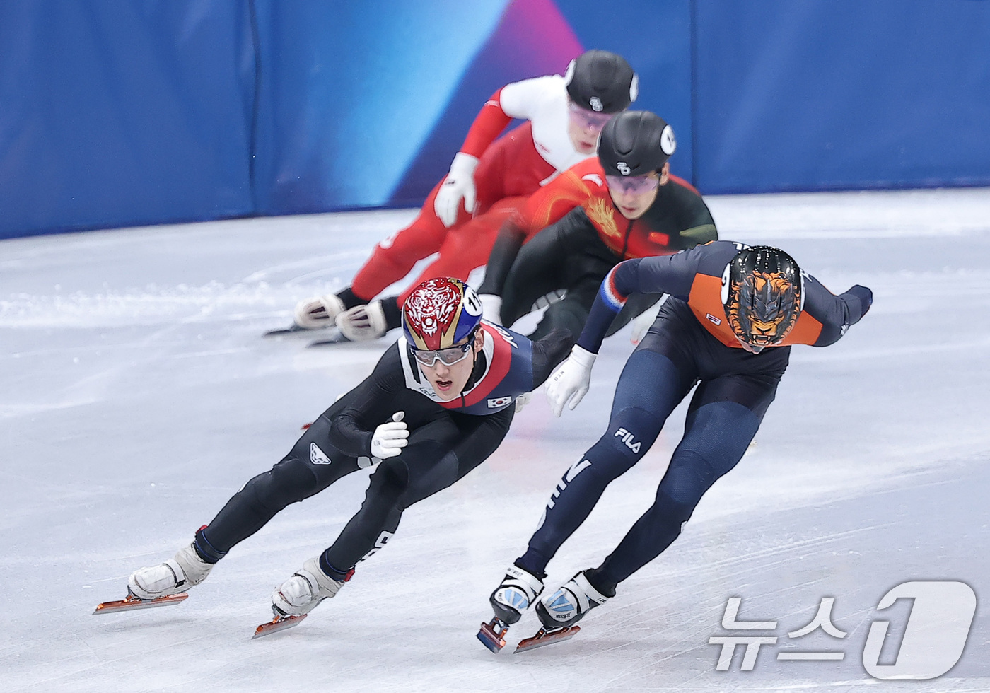 (밀라노=뉴스1) 김성진 기자 = 쇼트트랙 임종언이 12일(현지시간) 이탈리아 밀라노 아이스 스케이팅 아레나에서 열린 2026 밀라노·코르티나담페초 동계올림픽 쇼트트랙 남자 100 …