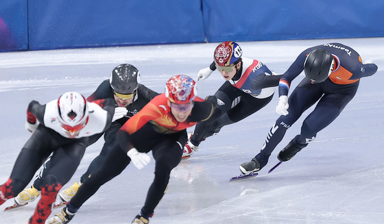 하위권으로 쳐지는 신동민