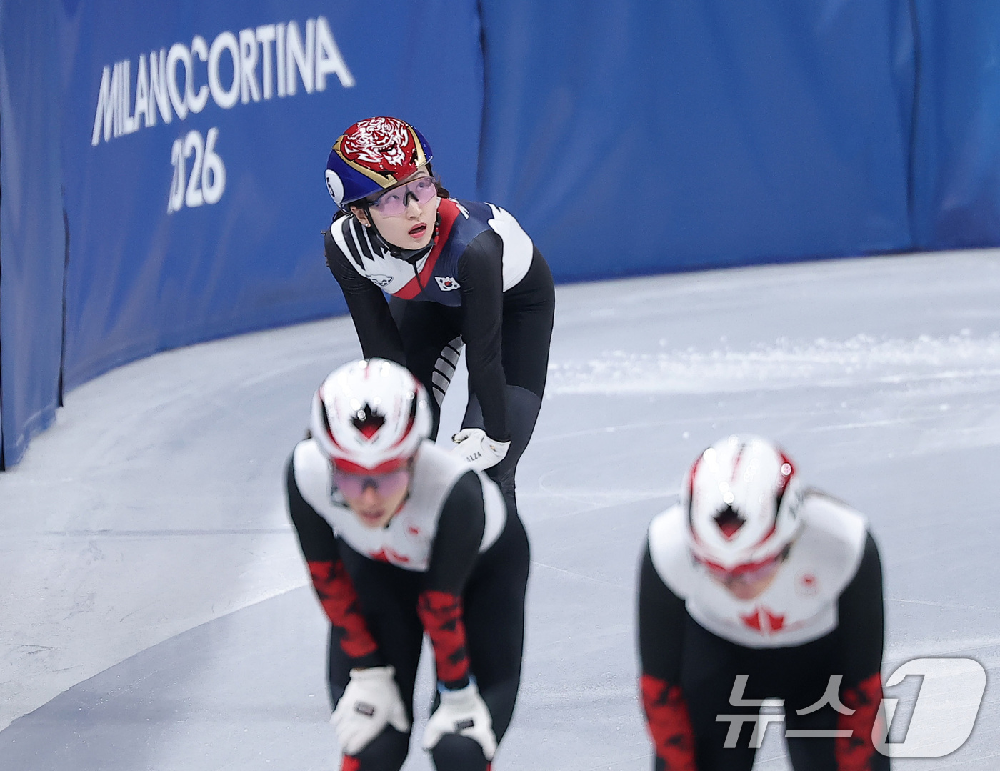 (밀라노=뉴스1) 김성진 기자 = 쇼트트랙 최민정이 12일(현지시간) 이탈리아 밀라노 아이스 스케이팅 아레나에서 열린 2026 밀라노·코르티나담페초 동계올림픽 쇼트트랙 여자 500 …