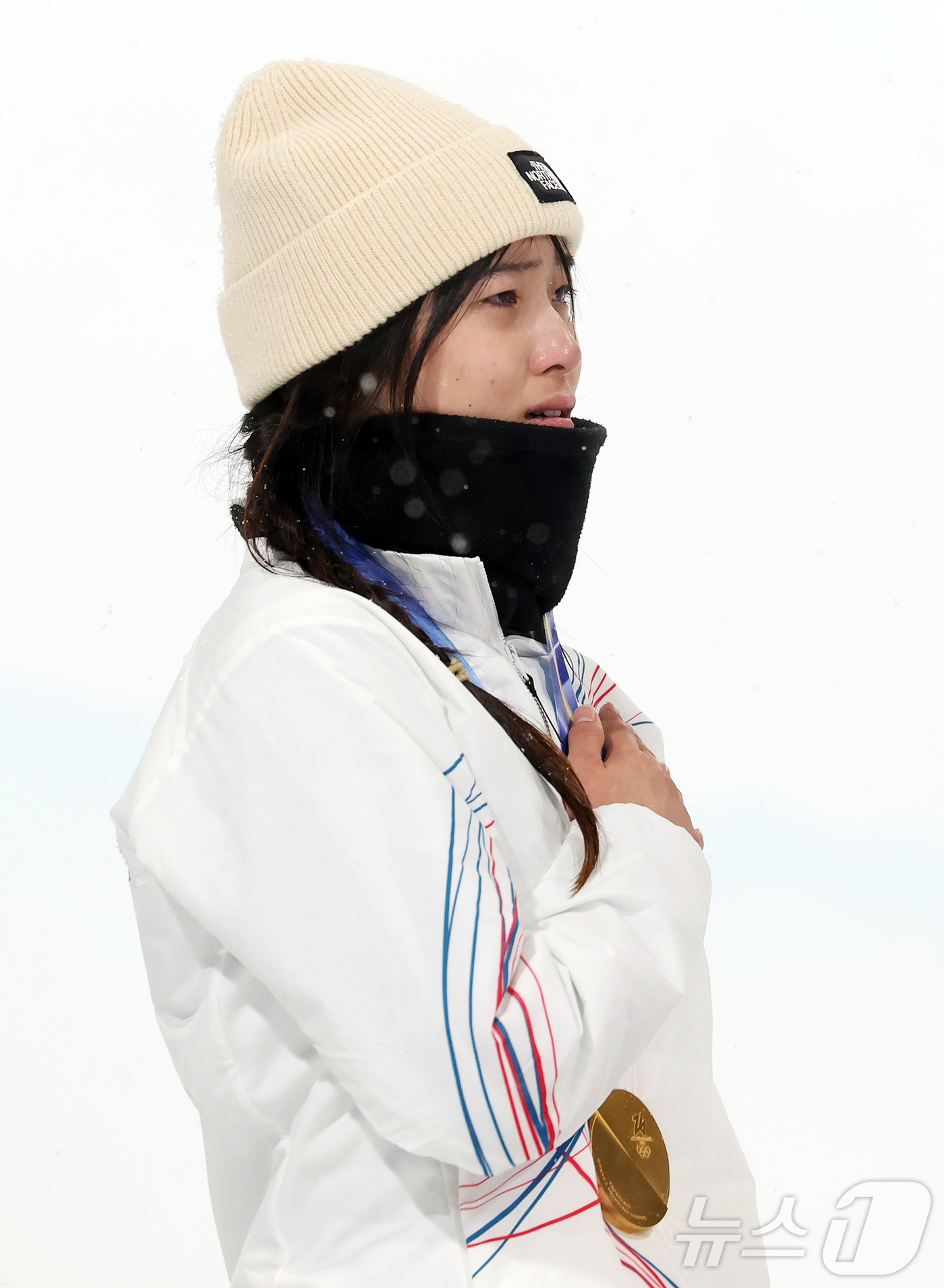 (리비뇨=뉴스1) 김진환 기자 = 12일(현지시간) 이탈리아 리비뇨 스노파크에서 열린 2026 밀라노·코르티나담페초 동계올림픽 스노보드 여자 하프파이프 결선에서 90.25점을 받아 …